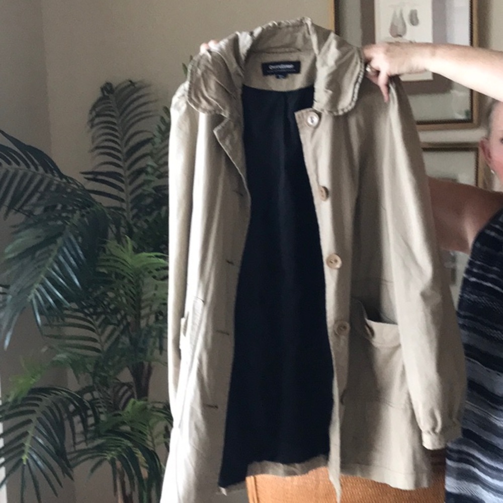 Coffee shop coat